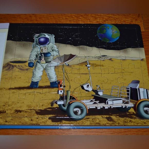 Lot of science educational materials - puzzles, books, trivia - Picture 7 of 16